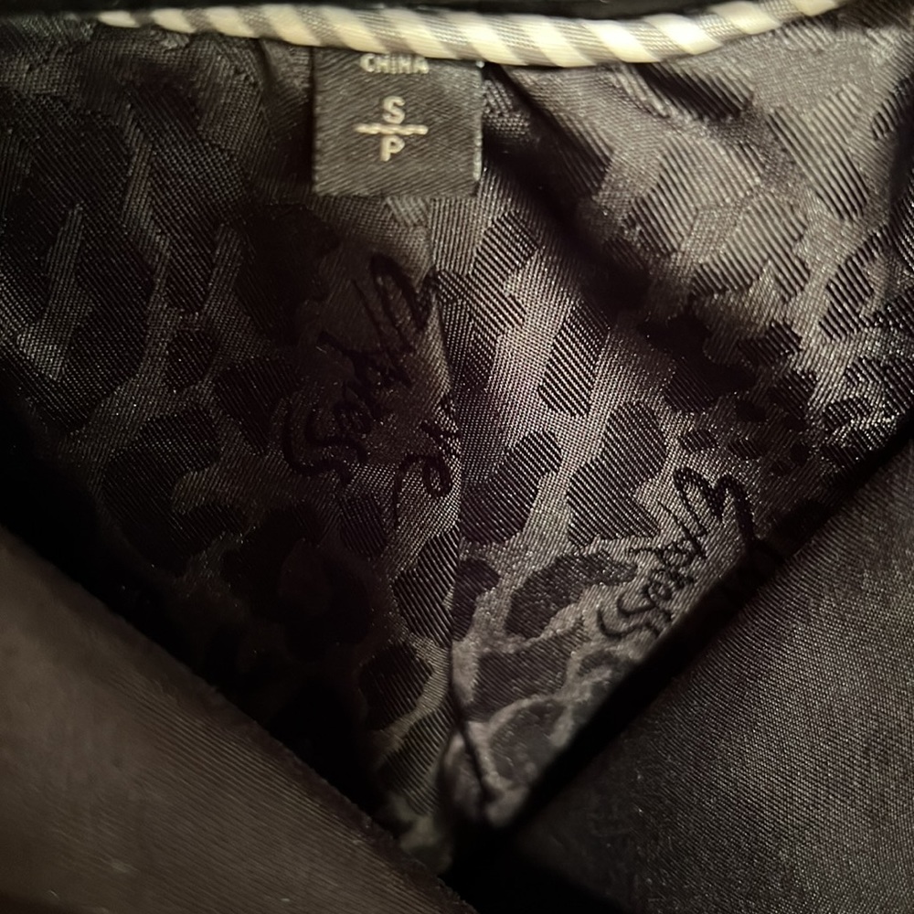 Express Coat - Picture 3 of 9
